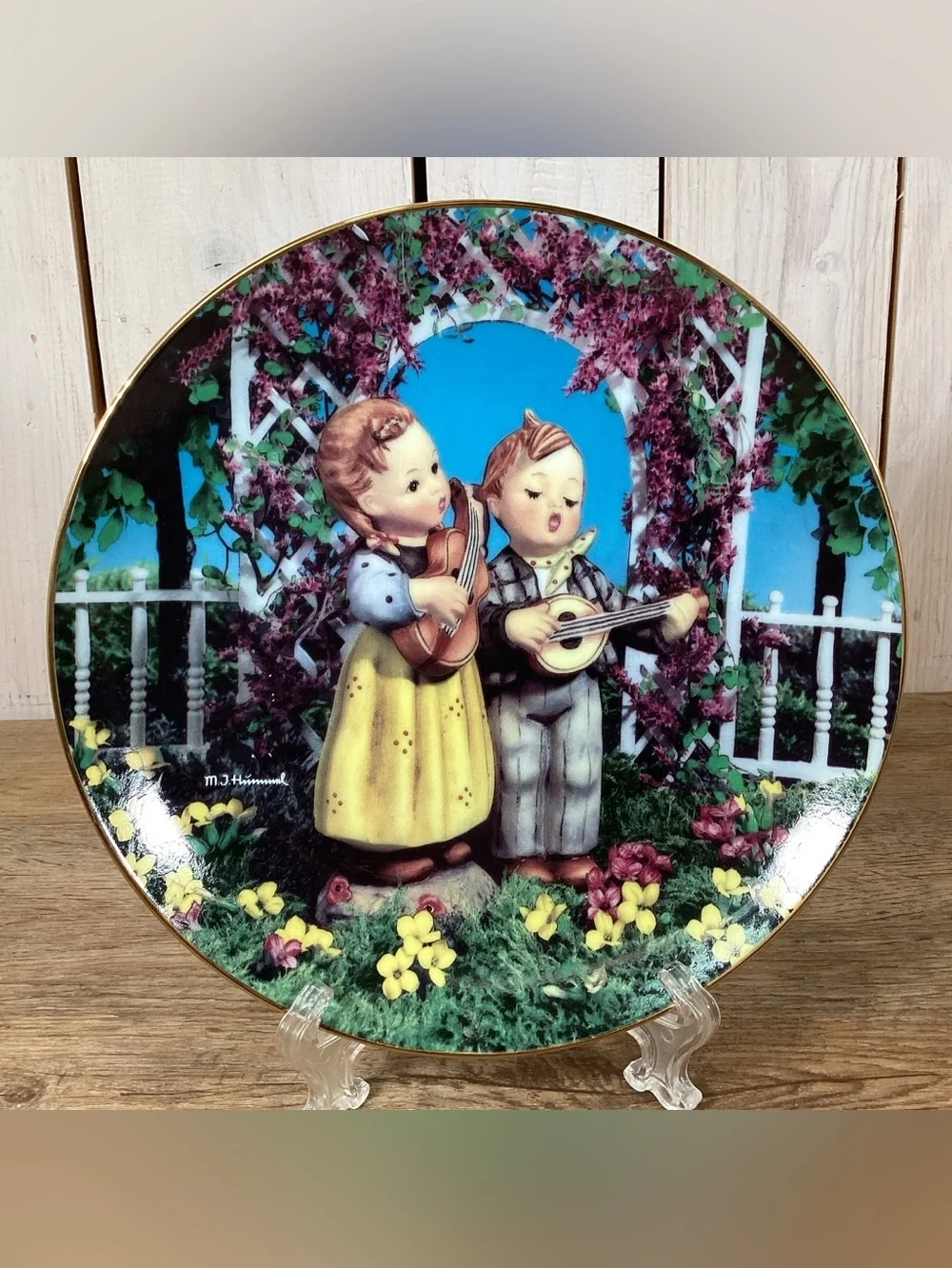 M.I. Hummel 1990 “Little Musicians”, Little Companions Plate Danbury Mint #Q9971